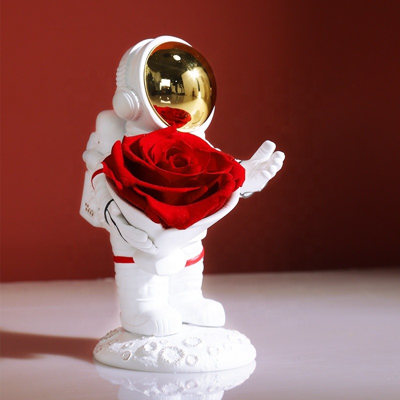 Customized Preserved Flowers Spaceman Astronaut Plaster Ornament Rose Birthday Christmas Day Gifts 
